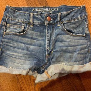 American Eagle Hi-Rise Super Stretch Shortie Sz. 6